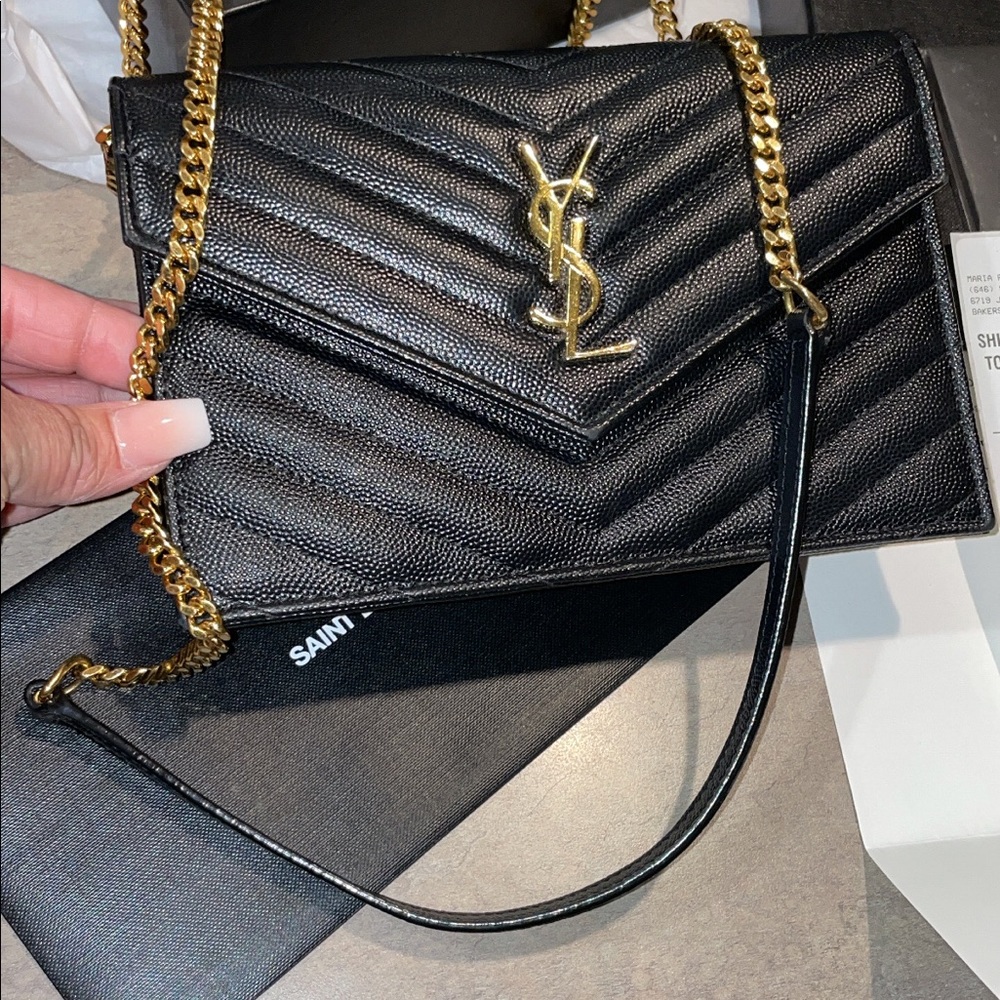 Saint Laurent Grain De Poudre for any event ,Wallet black with gold chain!